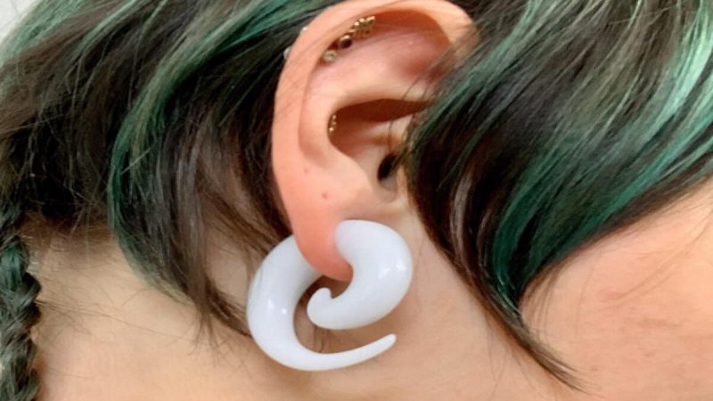 Details On Ear Stretching